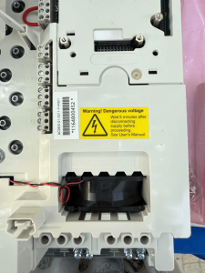 ABB ACS800-01-0011-7+P901 drive nameplate 11A 690V