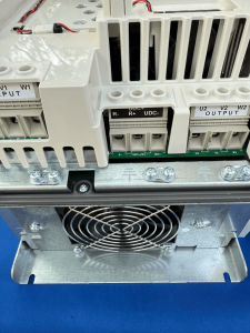 ABB ACS800-01-0011-7+P901 terminal block detail