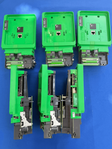 Schneider VX4B900100 model label closeup