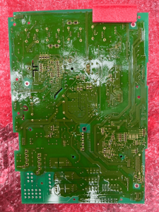 Schneider 16253930112A04 board components and connectors