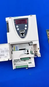 Schneider VX4A71101Y anti-static packaging