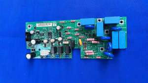 Danfoss 130B8792 thyristor trigger board FC302 front view