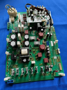 Schneider PN072128P4 board components and connectors