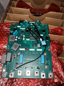 Schneider EAV42257-00 new original factory packaging